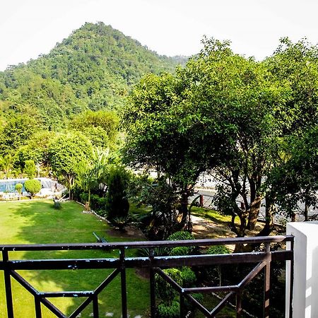 ホテル Sattva Retreat リシケーシュ エクステリア 写真