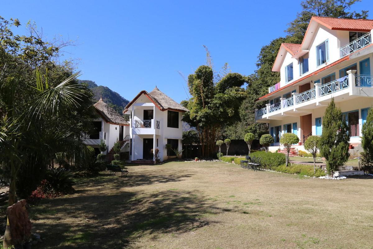 ホテル Sattva Retreat リシケーシュ エクステリア 写真