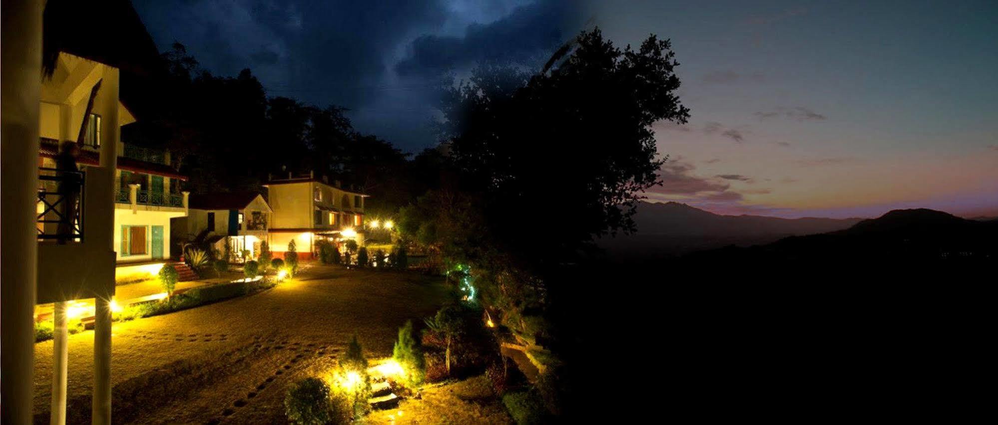 ホテル Sattva Retreat リシケーシュ エクステリア 写真